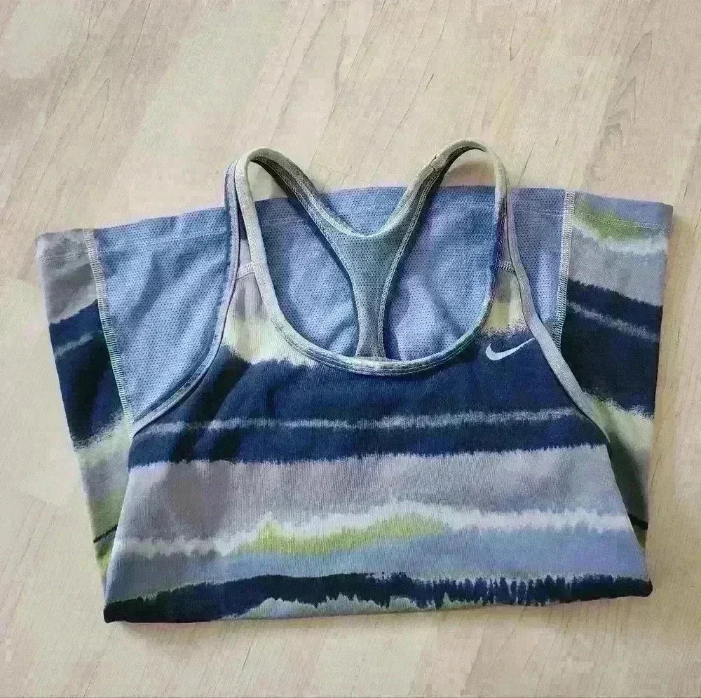 Nike dri fit stay cool printed tank size xs